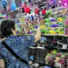 Vendedores já observam uma maior movimentação atrás de brinquedos e outros produtos
Foto: Mauro Ângelo/ Diário do Pará.