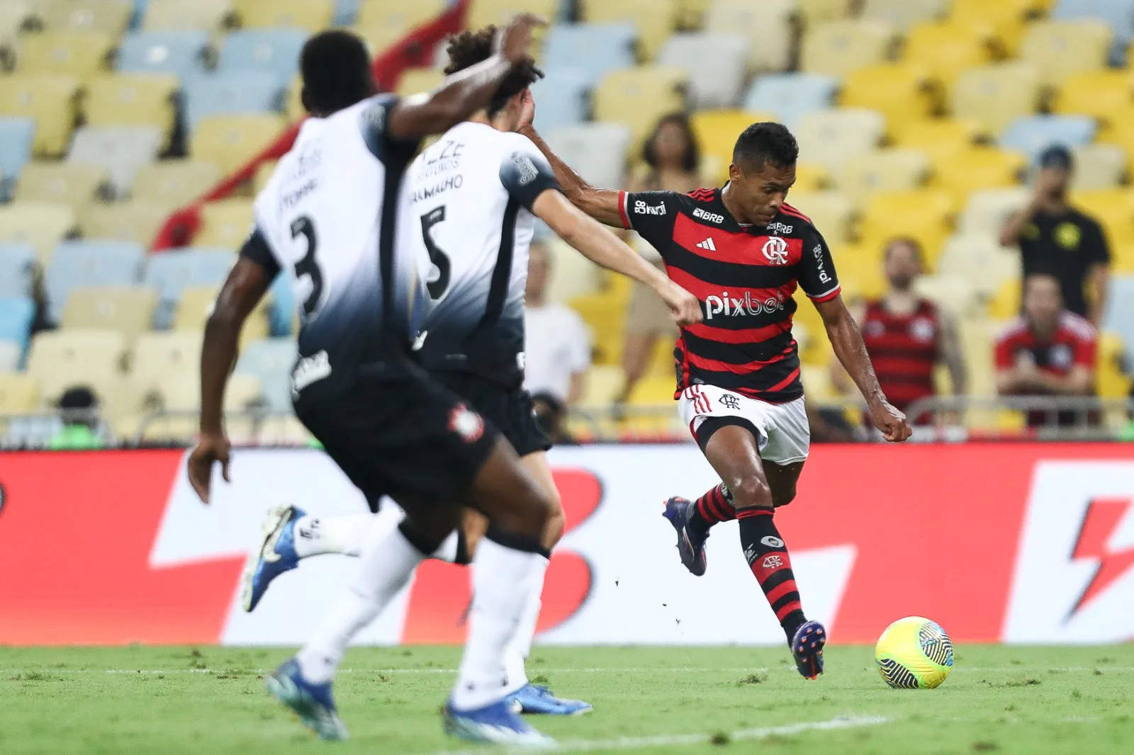 O Flamengo venceu o Corinthians por 1 a 0. Foto: Gilvan de Souza/CRF