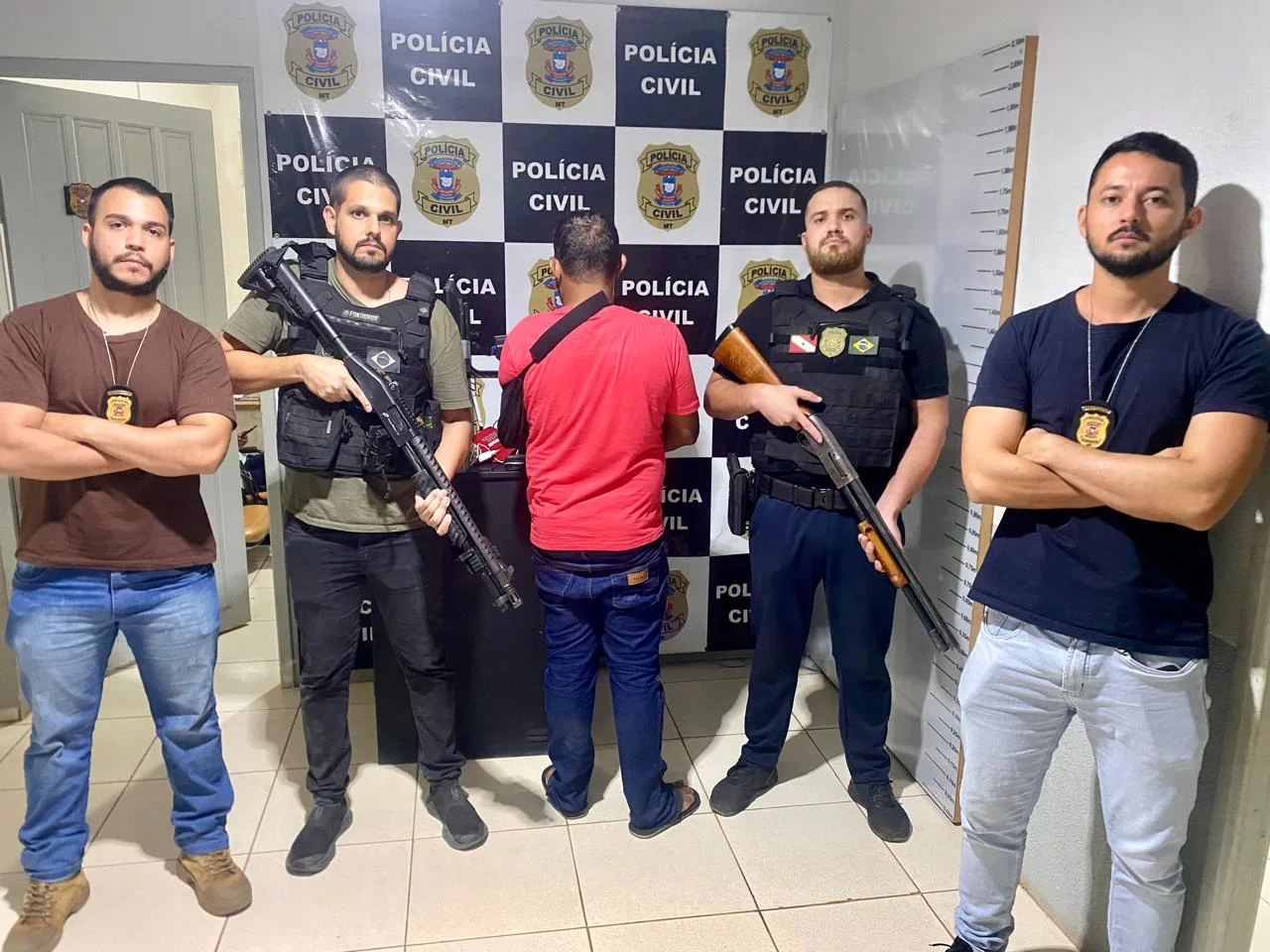 Após três anos foragido da justiça, um homem suspeito de homicídio doloso qualificado por motivo torpe foi preso na cidade de Guarantã do Norte, no estado de Mato Grosso.