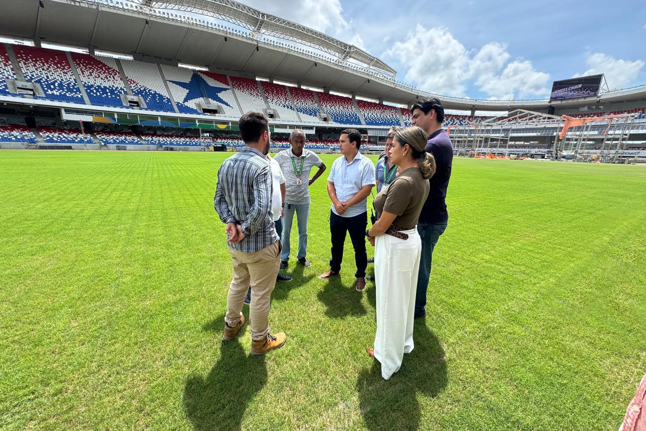 O estádio reconstruído pelo governo do Estado, com um gramado de padrão internacional, será o local de preparação do Brasil para o jogo contra a Venezuela, válido pelas eliminatórias