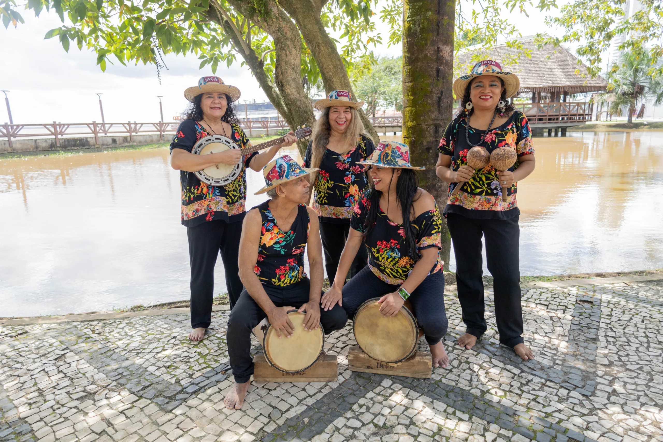 Grupo de Cultura Regional Iaçá lança o álbum "Roda de Todos os Batuques"