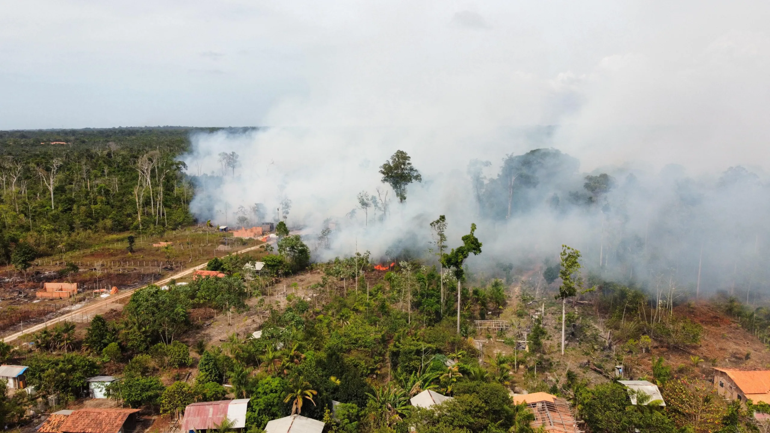 Gabinete de crise de Belém avalia ações de combate a incêndios