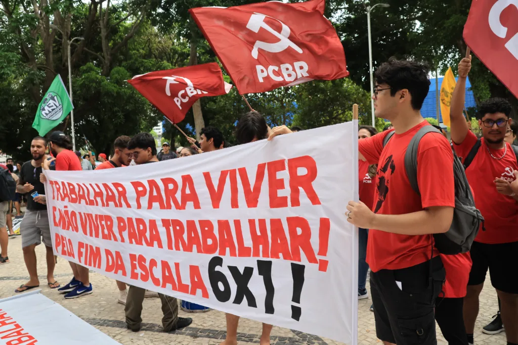 Ato pelo fim da jornada de trabalho na escala 6x1. Foto: Wagner Almeida / Diário do Pará.