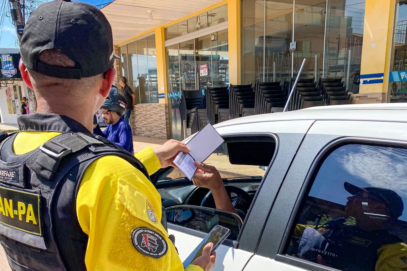 Infrações por uso de celular ao dirigir caem no Pará, mas Detran alerta para riscos de colisões