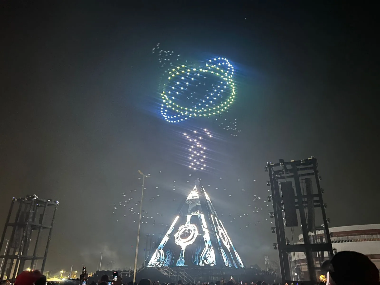 Belém foi palco de um evento histórico neste sábado, 23, quando 250 mil pessoas se reuniram para um show inesquecível do DJ Alok.