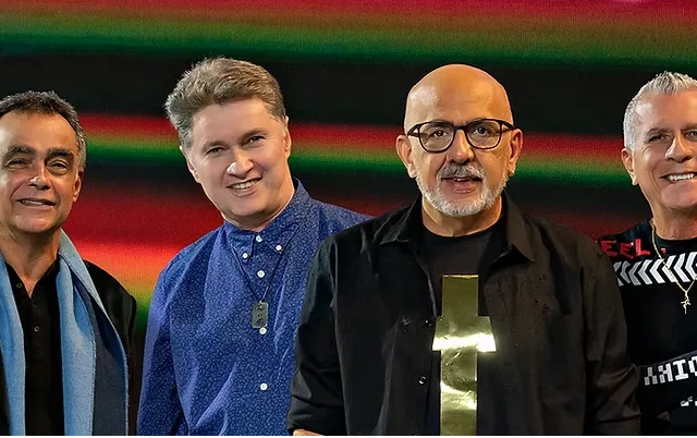 Entre os maiores hit makers da música nacional, o Roupa Nova desfila canções românticas pontuadas pelos arranjos vocais.