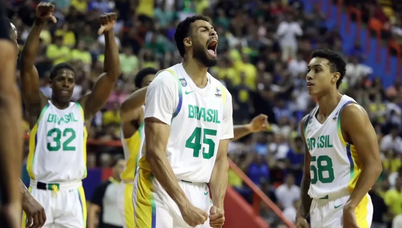 Seleção brasileira fez a festa da torcida em Belém - Foto: FIBA