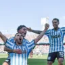 O Racing venceu o Cruzeiro por 3 a 1 na tarde deste sábado (23) e conquistou sua primeira Copa Sul-Americana. Os gols foram de Martirena, Adrián Martínez e Roger Martínez, para os argentinos, e de Kaio Jorge para a equipe brasileira.