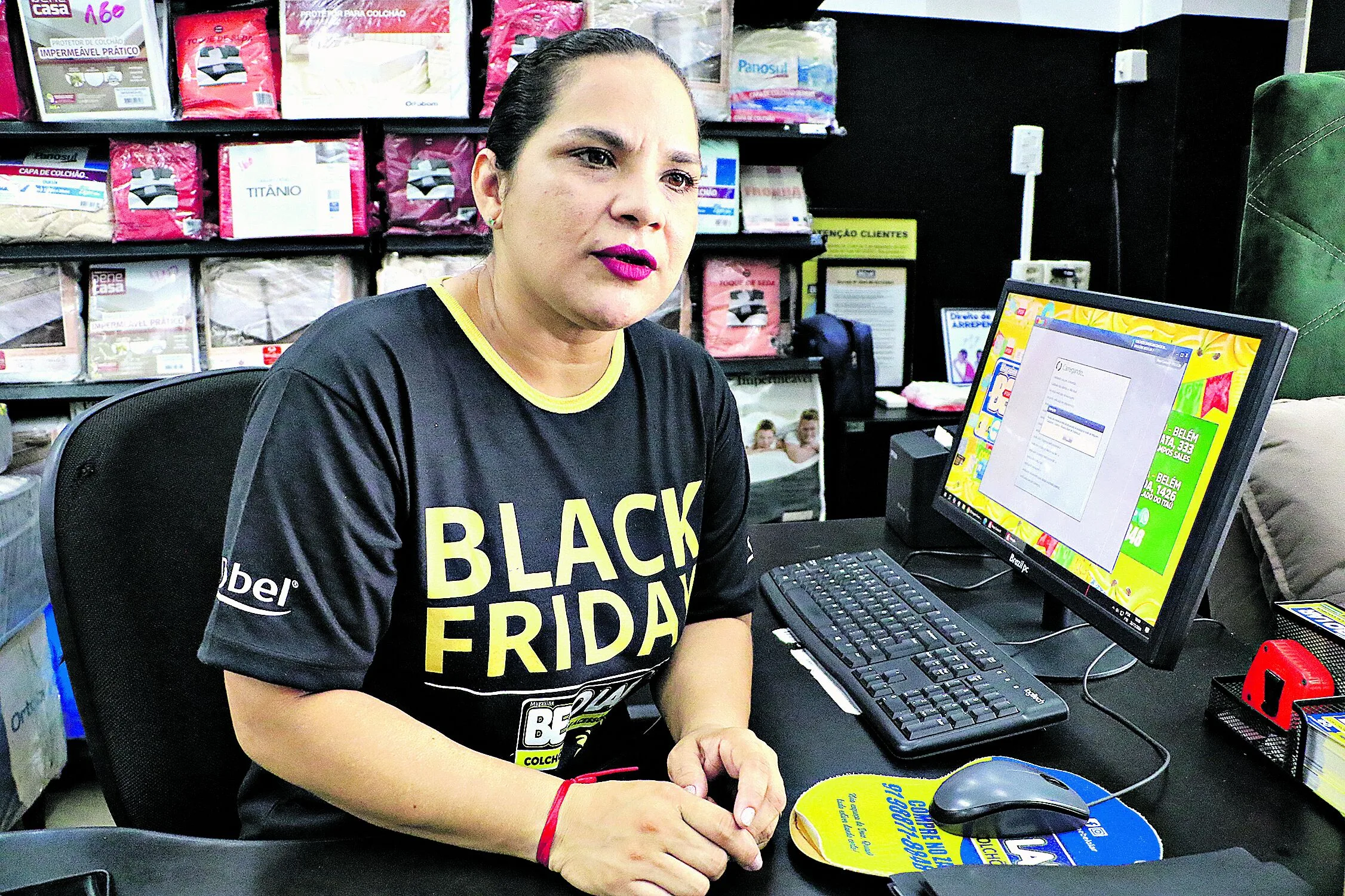 Belém,Pará, Brasil, caderno cidade- Comerciantes  de bairros de Belém aguardam pelo pagamento do décimo terceiro e investem em promoções.
BAIRRO DA PEDREIRA.
ADRIANE SILVA
 
Foto: Celso Rodrigues/ Diário do Pará.