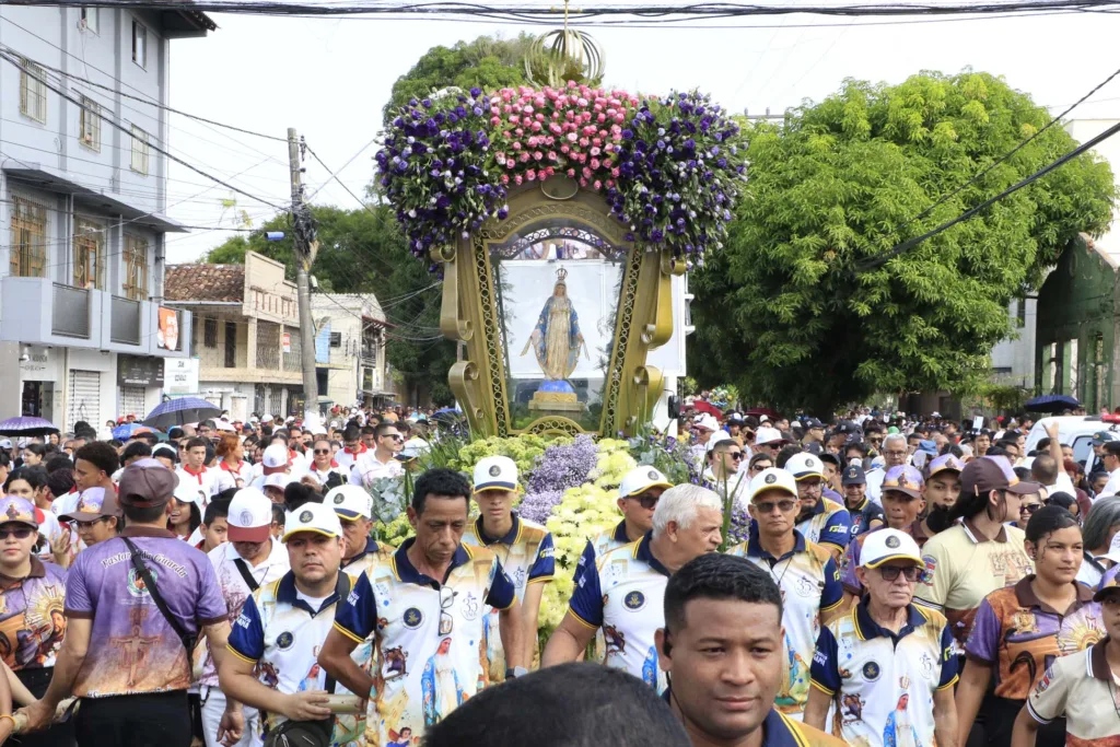 Icoaraci também reverenciou sua padroeira. Foto: Ricardo Amanajás / Diario do Pará.