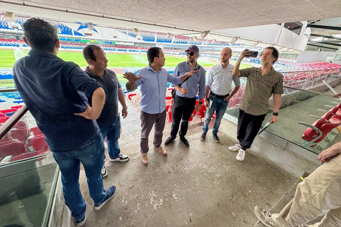 Inspeção foi conduzida pelo Secretário de Estado de Esporte e Lazer, Cássio Andrade, Secretária Adjunta da pasta, Ana Paula Alves e integrantes da equipe operacional do Mangueirão. Foto: Seel