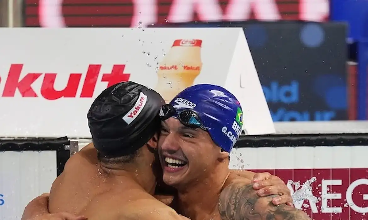 O Brasil encerrou sua participação no Mundial com três pódios: além das pratas de Caribé, o paulista Caio Pumputis foi bronze esta semana nos 100m medley.