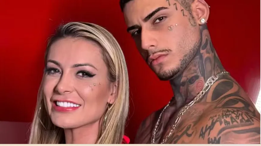 A atriz pornô Andressa Urach, de 37 anos, anunciou na madrugada desta quinta-feira (12) o fim de seu relacionamento com o também ator pornô Cassiano França.