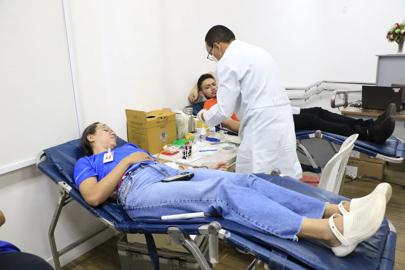 Na reta final do ano, quando as doações de sangue tendem a cair, a solidariedade ganhou força com a campanha “Seja o presente na vida de alguém. Doe sangue. Salve vidas!”, realizada no Centro Integrado de Inclusão e Reabilitação (CIIR), nesta segunda-feira (30).