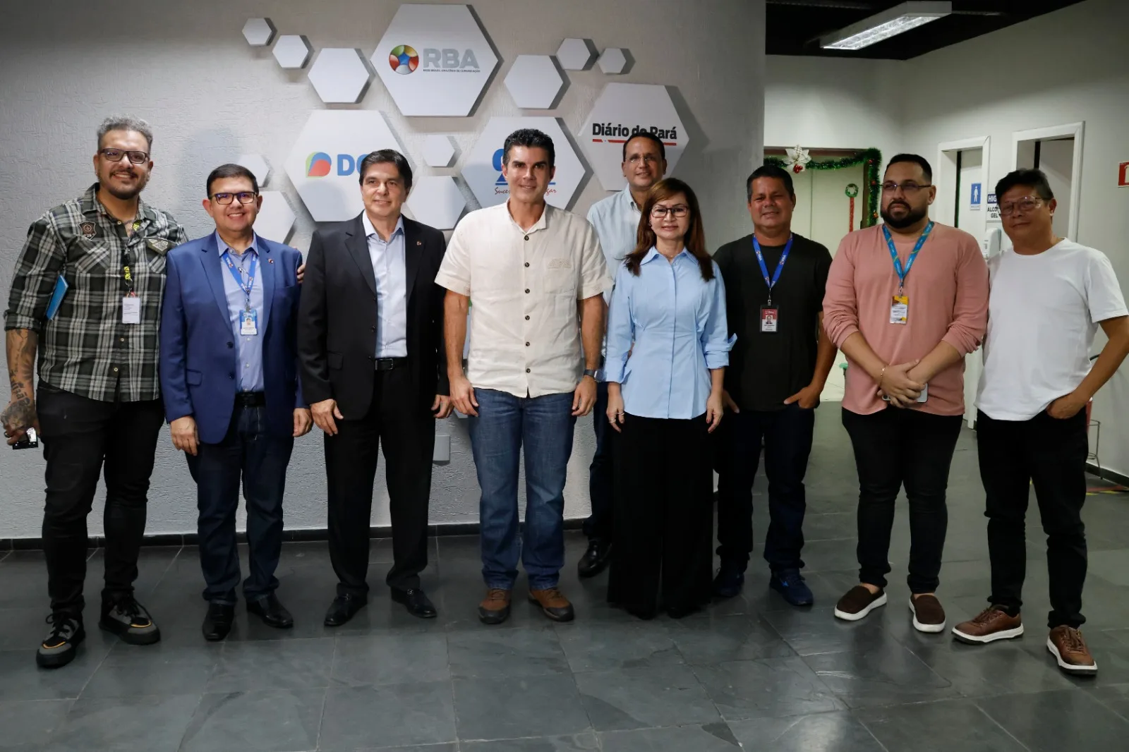 Saiba mais sobre a visita do governador Helder Barbalho à sede da RBA e suas interações com os veículos de comunicação do grupo.