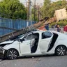 Veículo colide e derruba poste na Avenida Centenário, em Belém