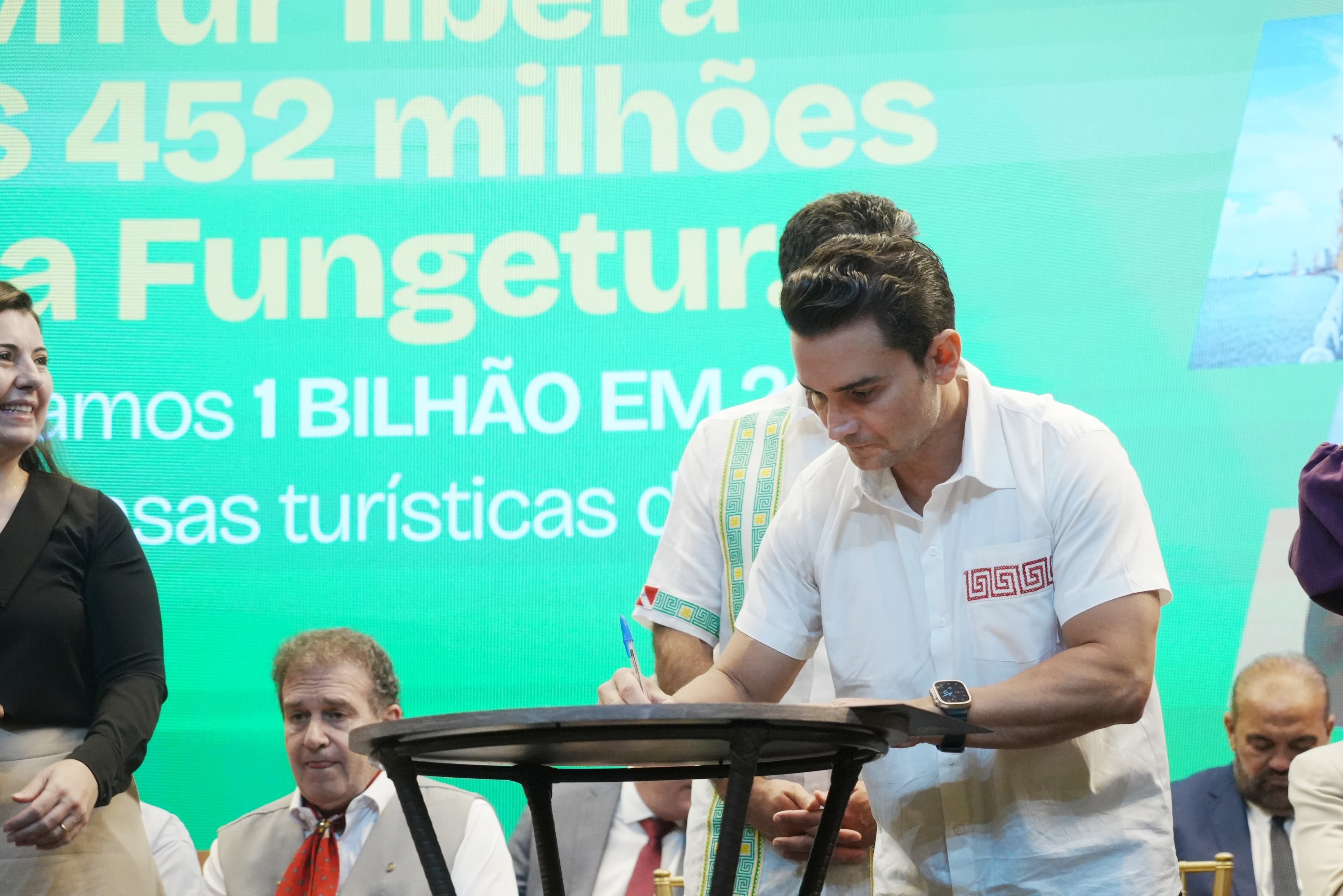 Os boatos sobre sua saída começaram a surgir após o presidente Lula pedir mais engajamento do União Brasil, legenda que indicou Sabino ao governo.