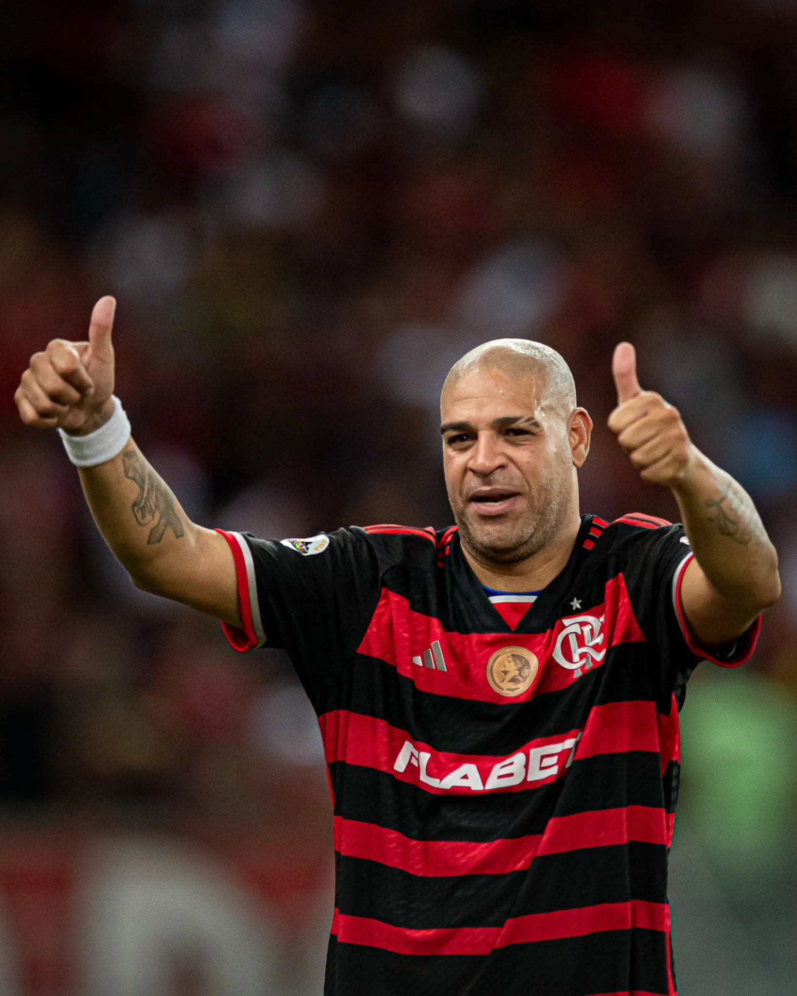 Aos 42 anos, Adriano Imperador viveu momento histórico neste domingo PAULA REIS-FLAMENGO