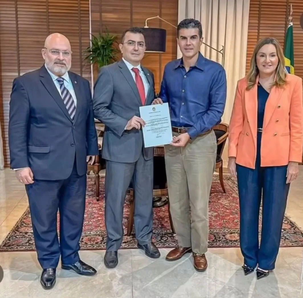 César Mattar Junior, Alexandre Tourinho, Helder Barbalho e a vice-governadora Hana Ghassan. Foto: Divulgação