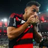 Antes da estreia no Maracanã em 2025, o Flamengo apresentou oficialmente seu segundo reforço para a temporada.  Foto: Gilvan de Souza / CRF
