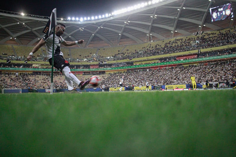 Confronto de gigantes! Vasco da Gama e Volta Redonda buscam a liderança na 7ª rodada da Taça Guanabara. Saiba mais. Foto: Matheus Lima/Vasco.