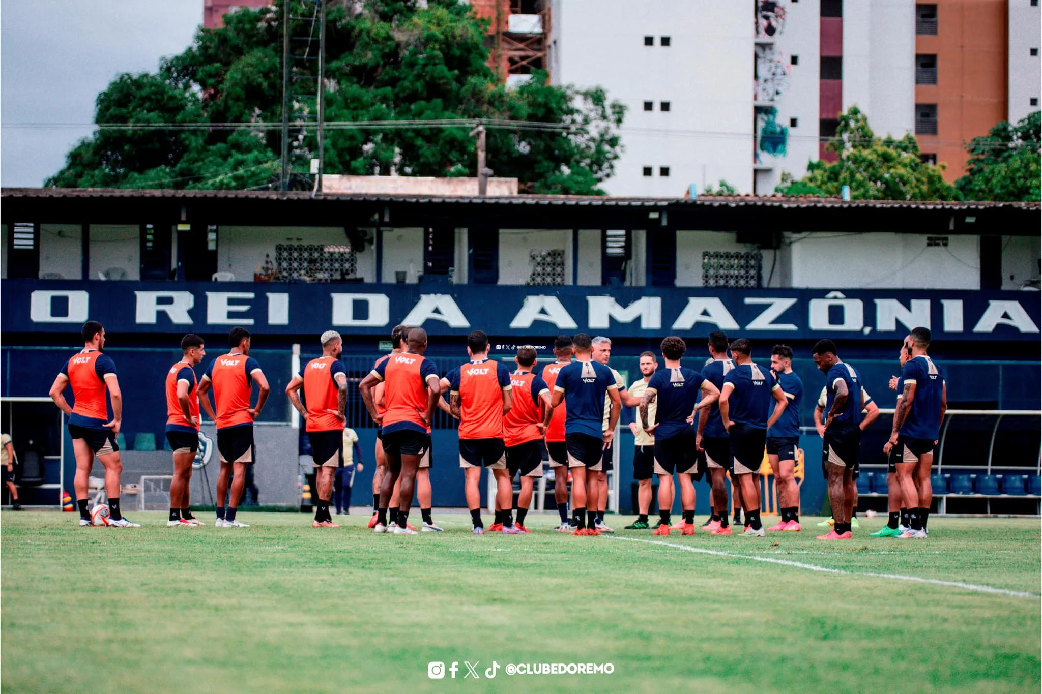 O Clube do Remo está de volta! Saiba mais sobre as expectativas da torcida para a estreia no Parazão e os novos contratados do Leão Azul.