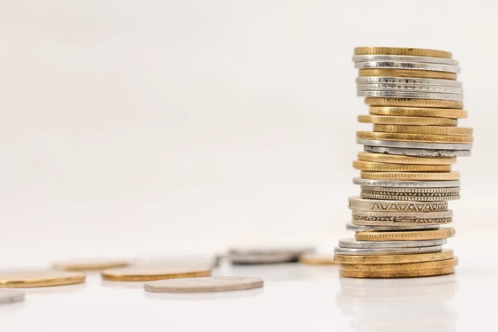 De acordo com o Banco Central do Brasil, no país estão em circulação mais de 31 bilhões de moedas metálicas, valor que chega a quase 8,4 bilhões de reais. De acordo com o Banco Central do Brasil, no país estão em circulação mais de 31 bilhões de moedas metálicas, valor que chega a quase 8,4 bilhões de reais.