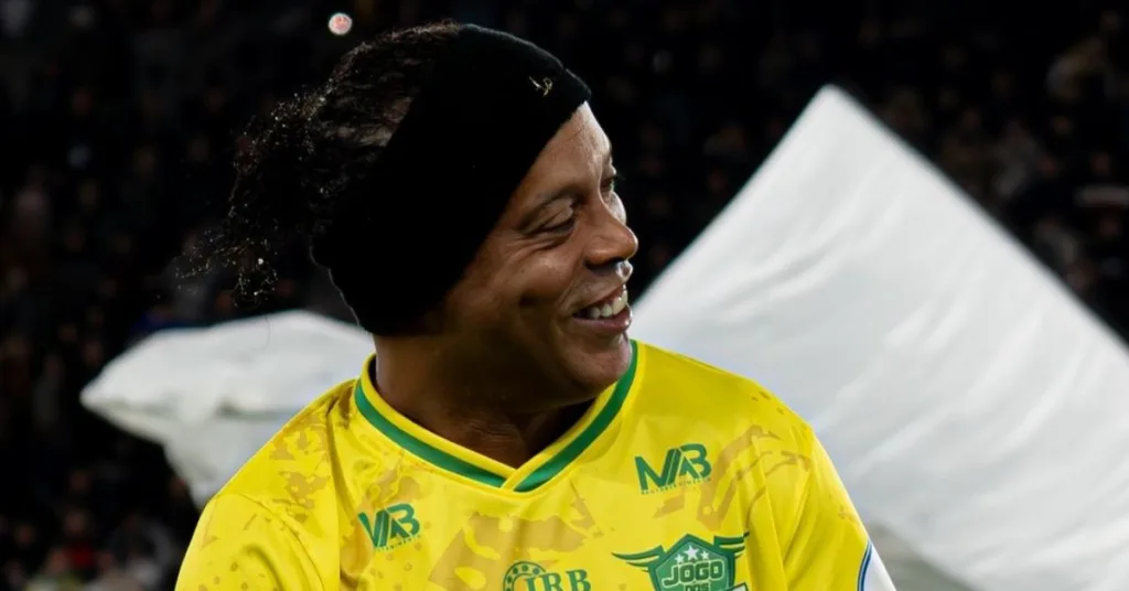 Ronaldinho está ensinando a boleirada Ronaldinho está ensinando a boleirada