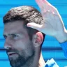 Após uma surpreendente desistência de Novak Djokovic, Alexander Zverev garantiu vaga na final do Australian Open.