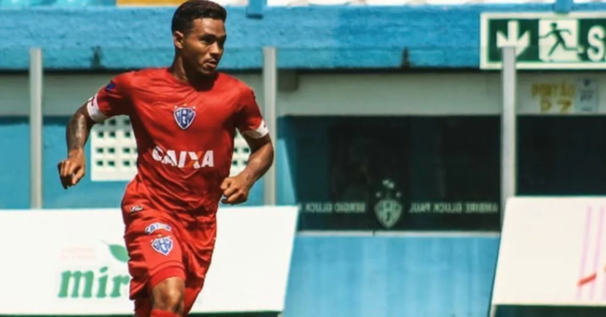 Com 31 anos, Romarinho está sendo acusado de envolvimento em um assalto ocorrido no bairro da Pedreira.