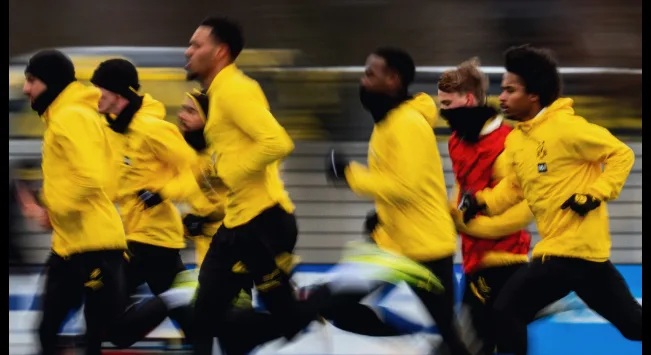 Por outro lado, o Borussia Dortmund, gigante tradicional do futebol alemão, busca recuperar o bom desempenho após um início de temporada instável