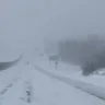 Pelo menos três pessoas morreram em acidentes de trânsito em Kansas e Missouri devido à nevasca, de acordo com autoridades.