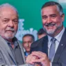 Presidente Lula demite ministro Paulo Pimenta da Secom. Saiba mais sobre a troca e a nova nomeação de Sidônio Palmeira.