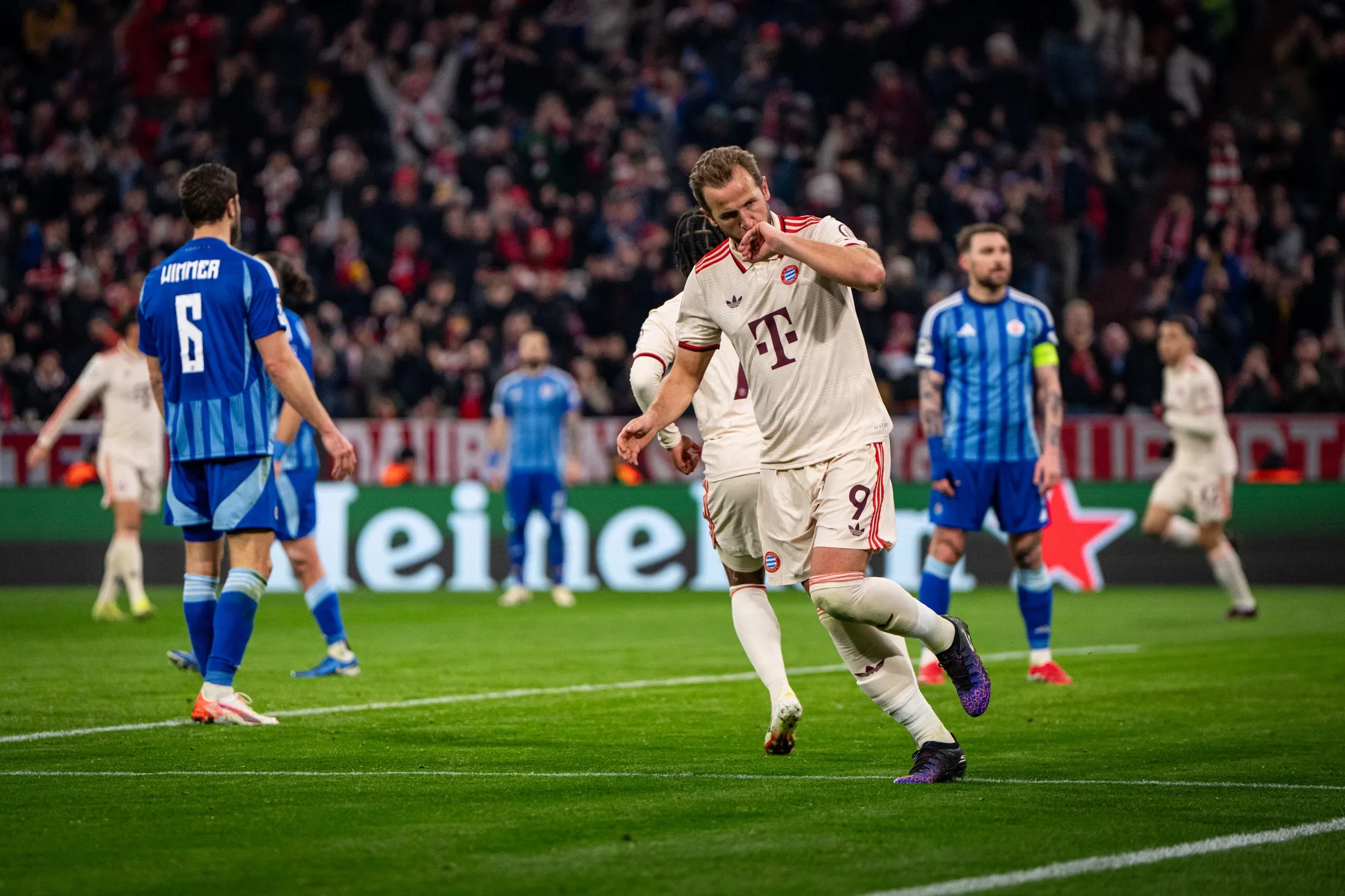 Neste sábado (1), às 11h30, Bayern de Munique e Holstein Kiel se enfrentam pela 20ª rodada da Bundesliga.