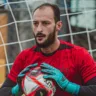 O goleiro Axel Lopes é um dos mais experientes do elenco do Azulão e deve ajudar a equipe a passar pelo primeiro desafio - Foto: Léo Lods/Águia