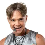 Em tratamento contra um câncer no sistema linfático, o cantor Netinho, 58, usou as redes sociais neste sábado (10) para anunciar que pretende retornar aos palcos.