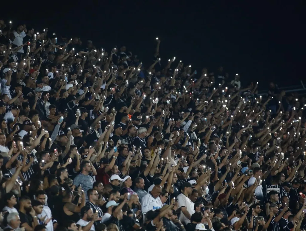 Corinthians x Guarani se encontram neste domingo na Neo Química Arena. Não perca a cobertura ao vivo da partida!