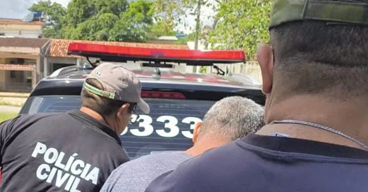 O homem foi localizado, preso e conduzido à Delegacia para a adoção das medidas legais cabíveis.