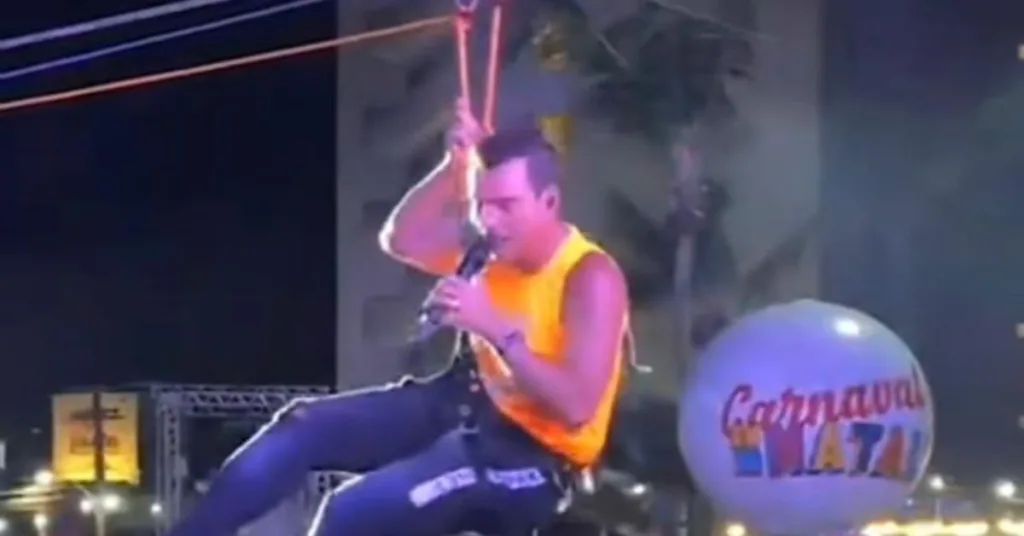 Descubra a trajetória do cantor na Axé Music, desde a Banda Karamelo até o sucesso com a Banda Pimenta N'Ativa.