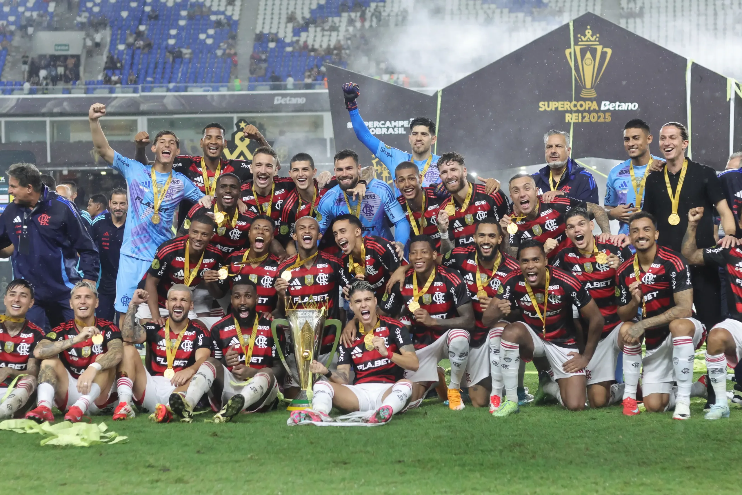 Flamengo é campeão da Supercopa Rei Fernando Torres/CBF