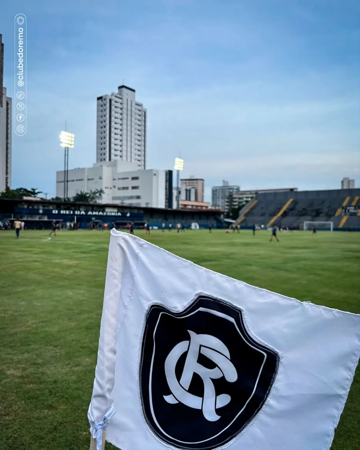 Clube do Remo enfrenta o Santa Rosa buscando trazer a batida perfeita na competição Paraense. Fique por dentro!
