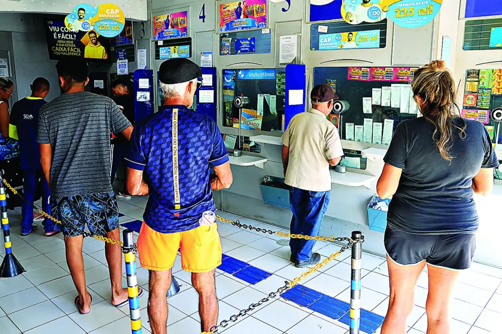 Com prêmio estimado em R$ 60 milhões, o concurso 2.863 da Mega-Sena foi sorteado na noite desta quinta-feira (15), em São Paulo.