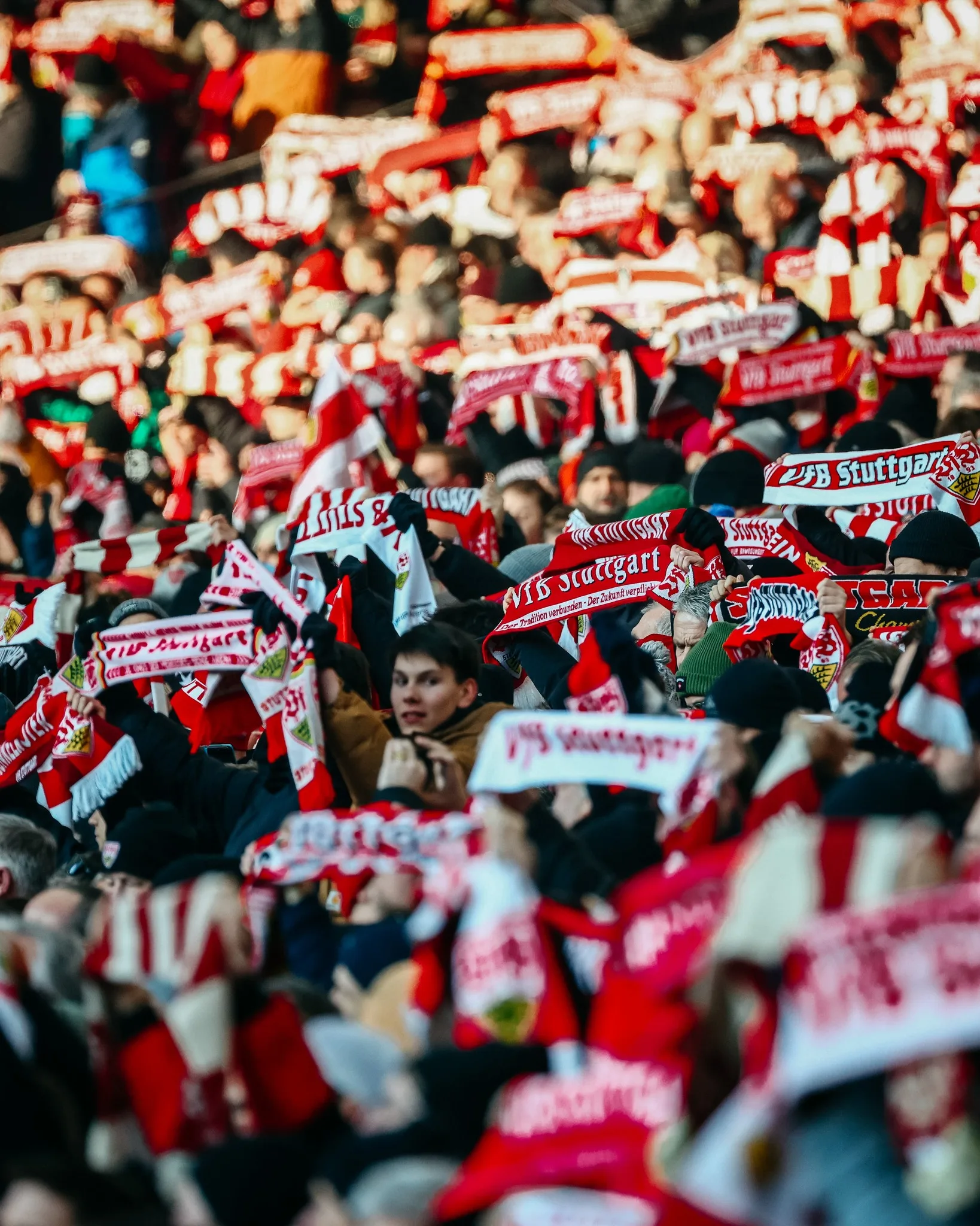 Fique por dentro do embate eliminatório entre Stuttgart e Augsburg na Copa da Alemanha. Não perca nenhum detalhe desse duelo emocionante.