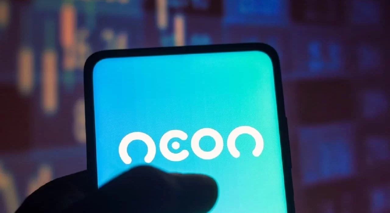 Banco Neon confirma que dados de clientes foram copiados. Descubra o que aconteceu e quais informações foram vazadas.