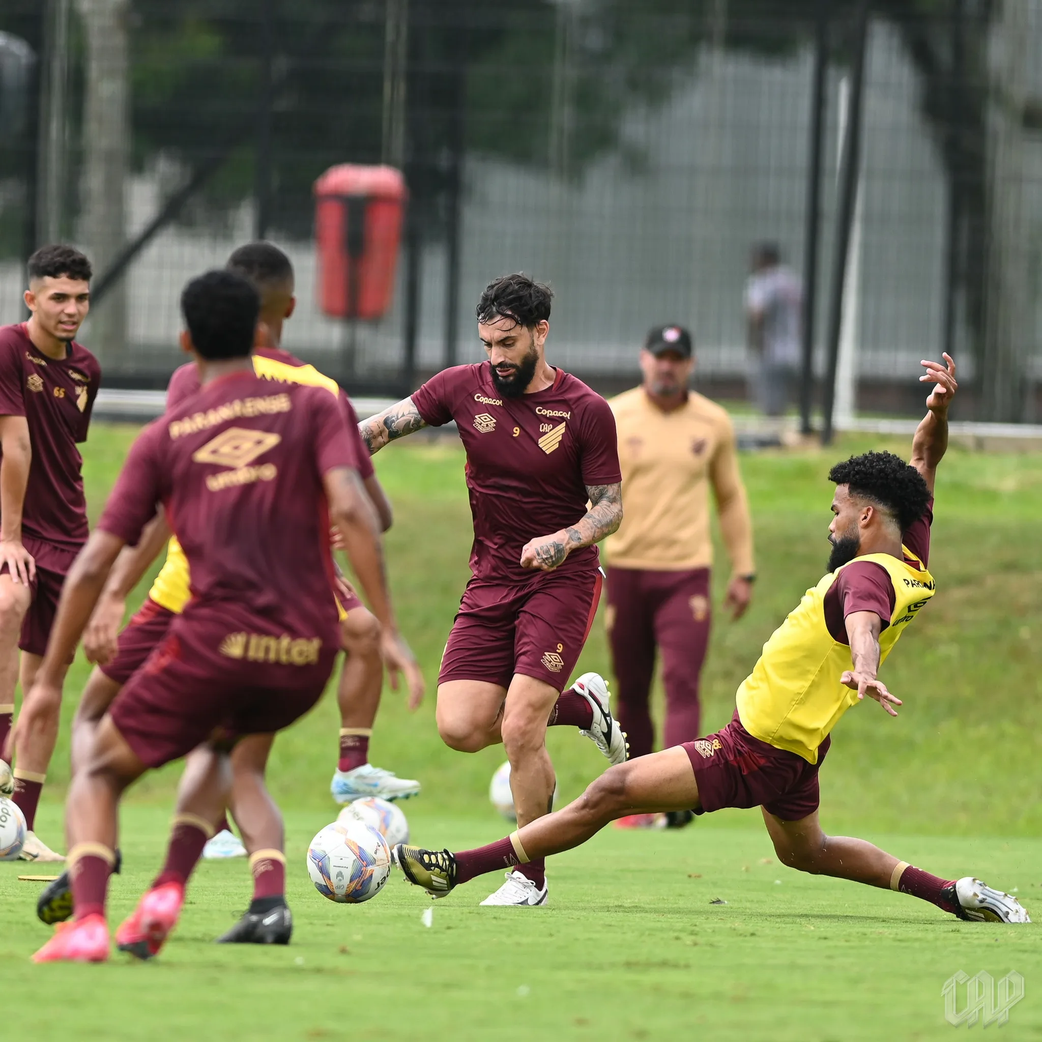 O duelo entre Azuriz x Athletico/PR promete emoção nas quartas de final do Campeonato Paranaense de 2025. Confira os detalhes!