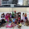 Fantasias de heróis e personagens infantis animaram a manhã dos pequenos foliões, garantindo muita diversão na unidade de educação infantil

