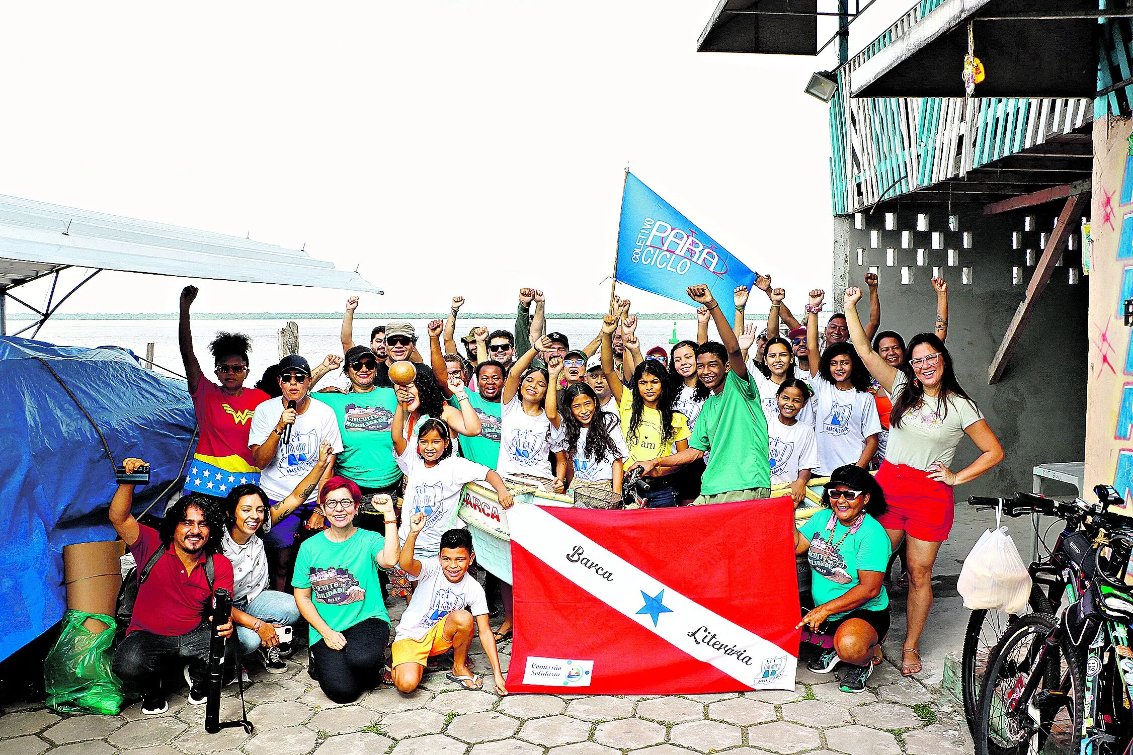 Ação na comunidade da Vila da Barca ocorreu em parceria dos coletivos Paráciclo e Barca Literária

Foto: celso Rodrigues/ Diário do Pará.