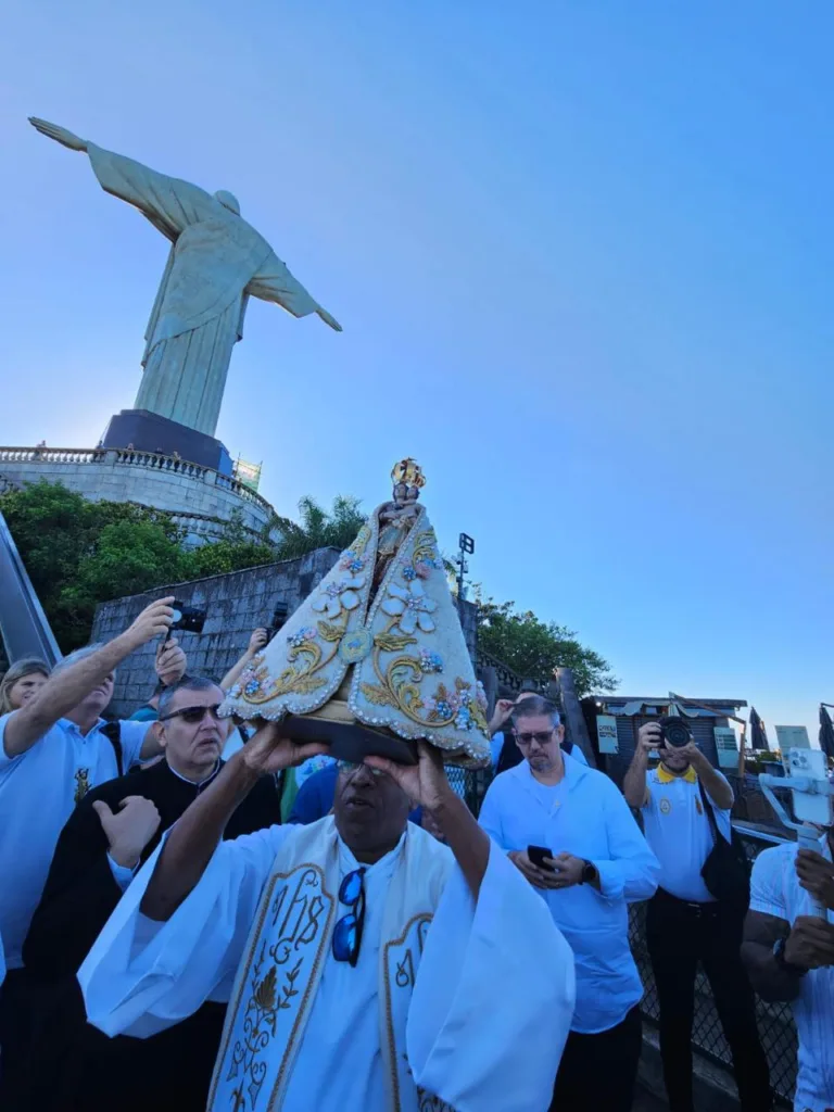 Imagem Peregrina, que chegou ao Rio no dia 26, visitou o Santuário do Cristo Redentor.