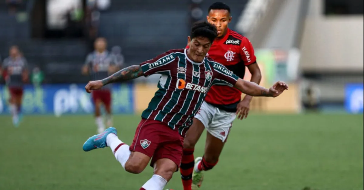 Descubra a rivalidade histórica entre Flamengo e Fluminense no clássico mais emblemático do futebol brasileiro.