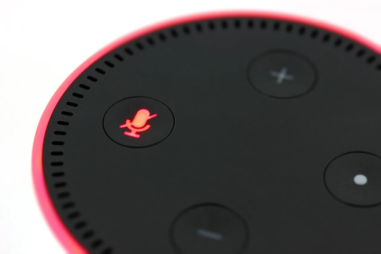 A Amazon lançou a Alexa+, um serviço por assinatura que oferece recursos inovadores. Saiba mais sobre essa assistente avançada.